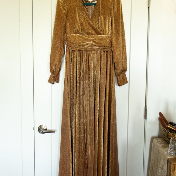 Gold Sequin Gown with High Split - Picture 2 of 2